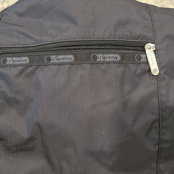 Lesportsac Bags Le Sportsac Large Black Nylon Shoulder Bag Poshmark